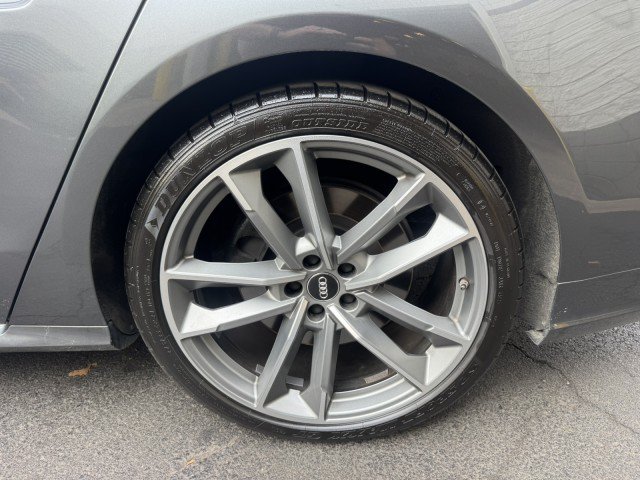 Used 2017 Audi S8 Plus AWD/4WD image 41