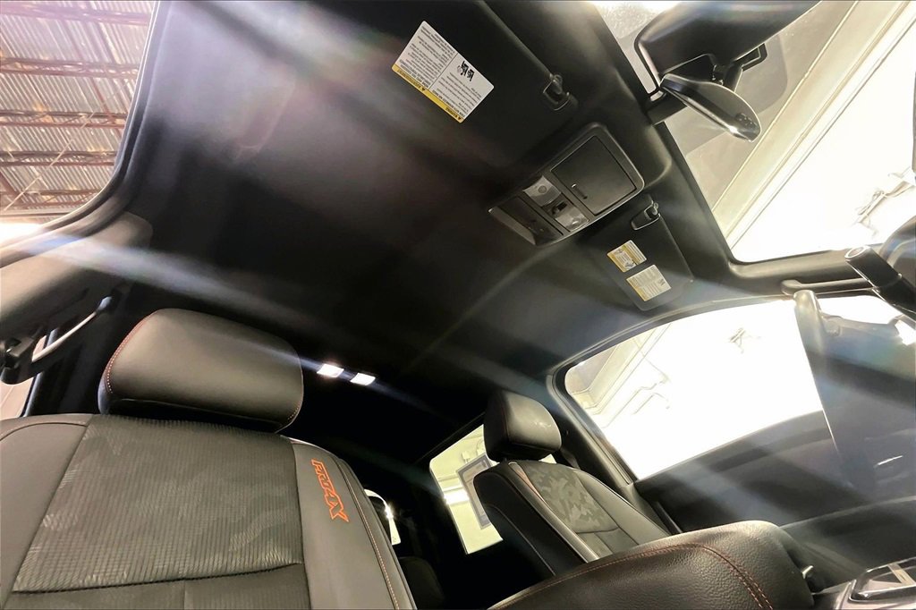 Used 2023 Nissan Titan PRO-4X image 28