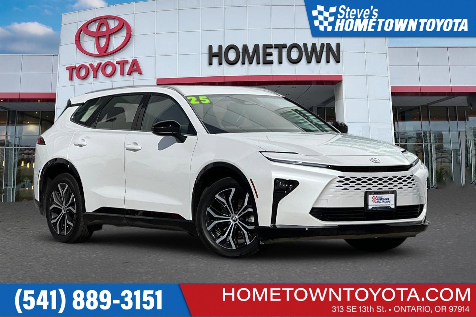 Used 2025 Toyota Crown Signia w/ Tow-Hitch Package (TMS)