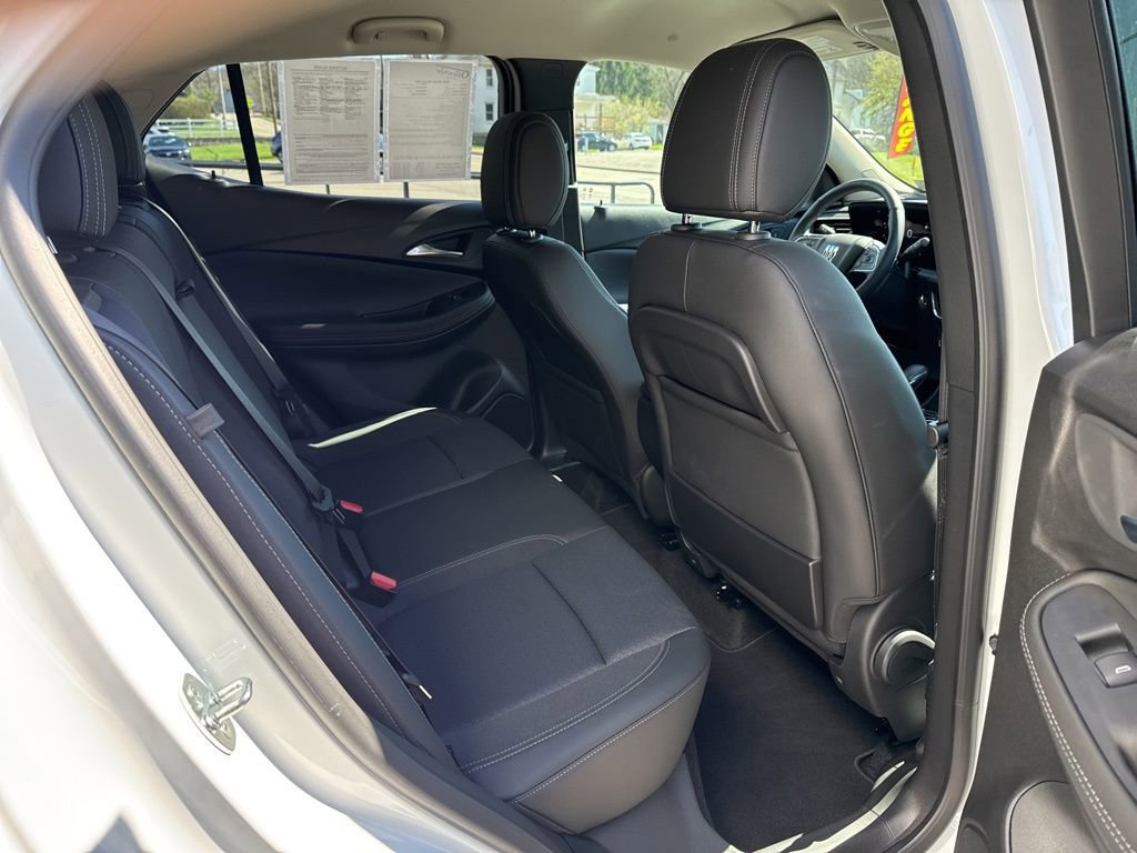 Used 2024 Buick Encore GX Preferred w/ Comfort Package image 25