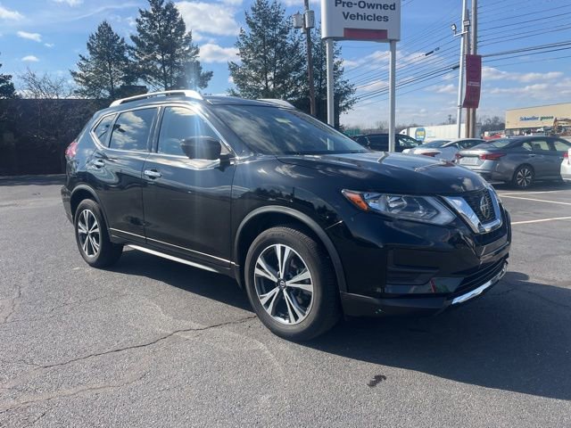 Certified 2019 Nissan Rogue SV w/ Premium Package image 8