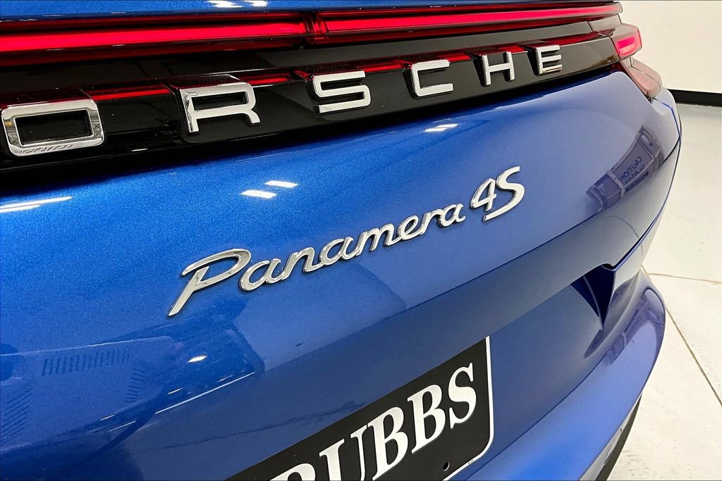 Used 2018 Porsche Panamera 4S image 40