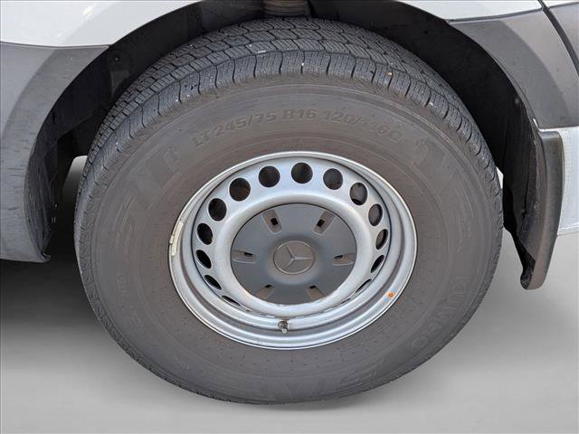 Used 2023 Mercedes-Benz Sprinter 2500 image 17