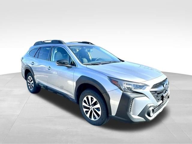 Used 2024 Subaru Outback Premium image 11