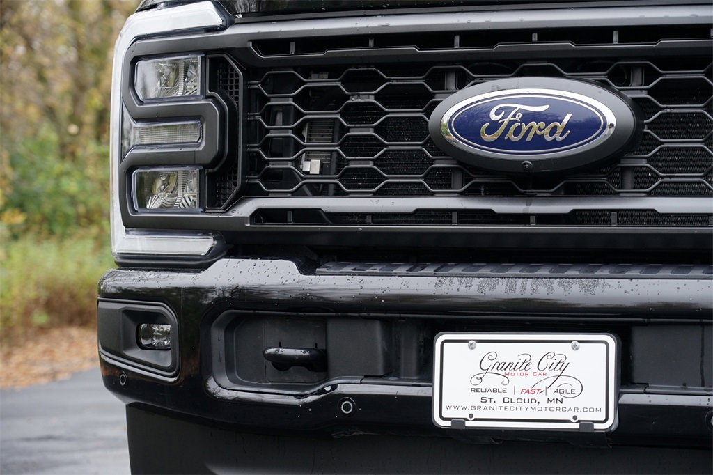 Used 2023 Ford F350 Lariat w/ Lariat Ultimate Package image 9