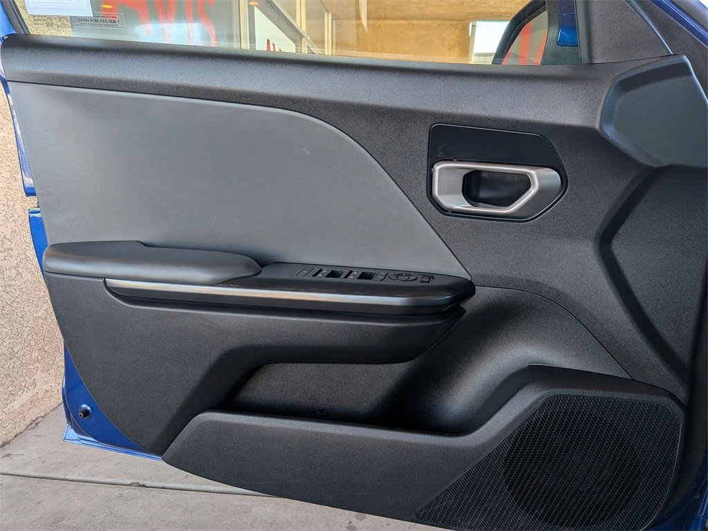 Used 2025 Kia K4 LXS image 11