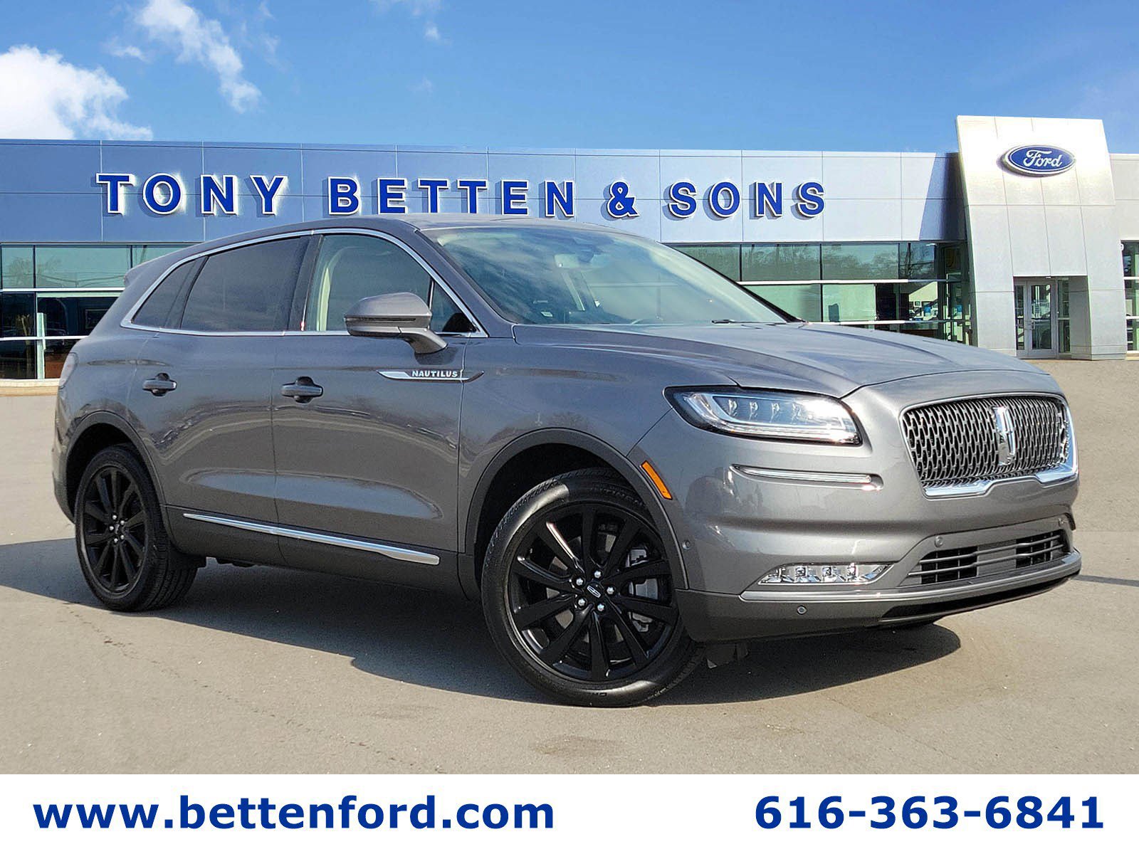 Used 2023 Lincoln Nautilus Reserve w/ Equipment Group 202A image 1