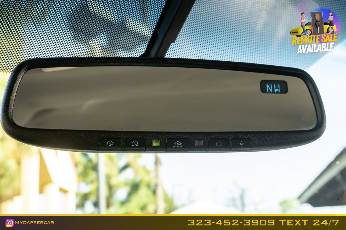 Used 2017 Toyota Sienna SE FWD image 28