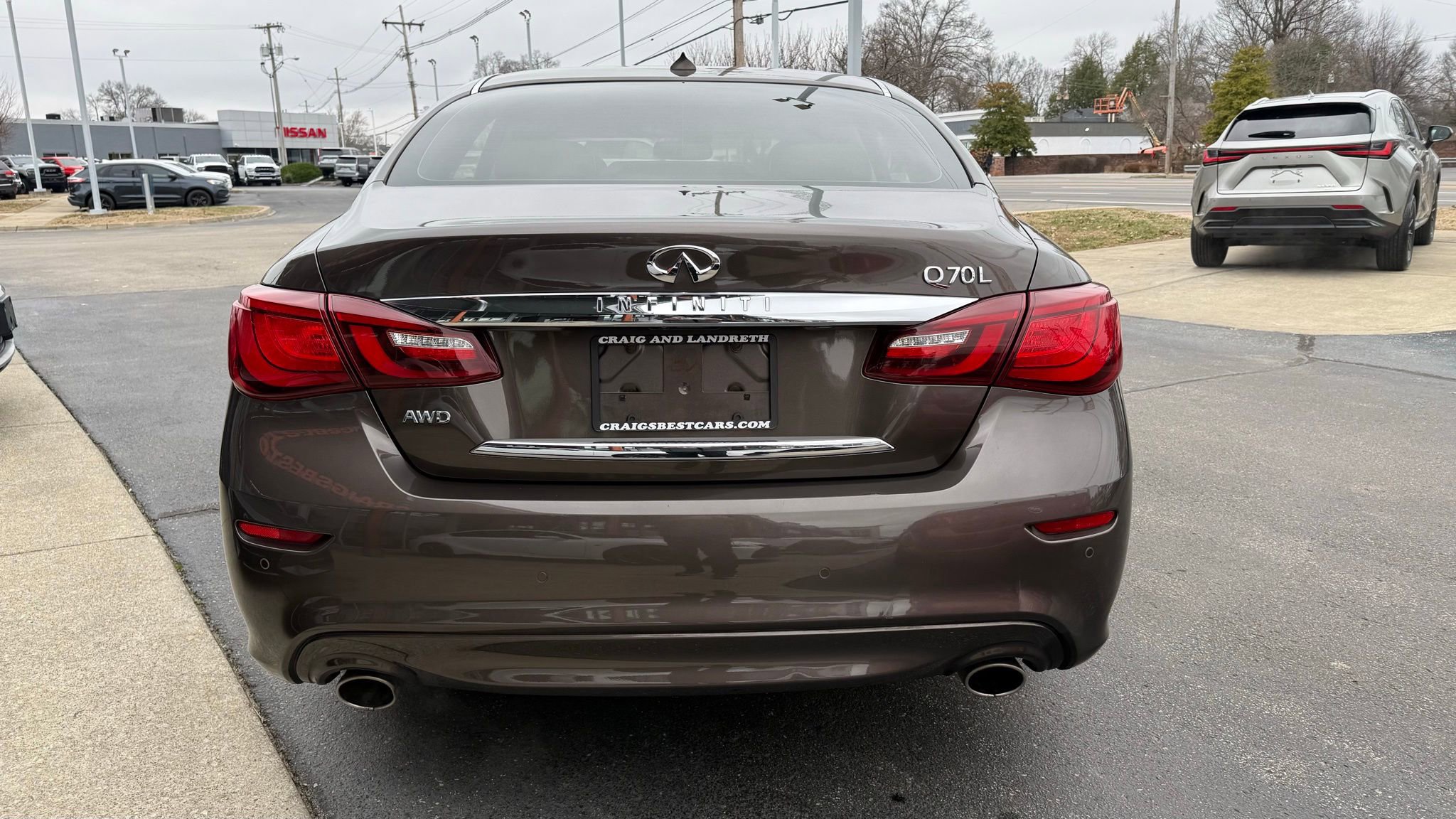 Used 2016 INFINITI Q70 L 3.7 image 4