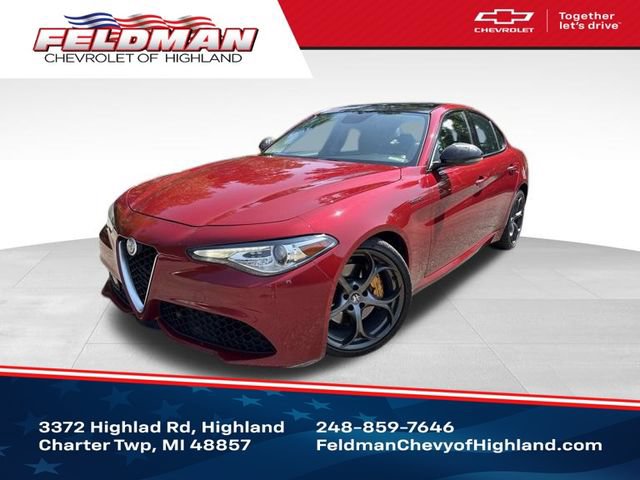 Used 2017 Alfa Romeo Giulia Ti w/ TI 19" Sport Package