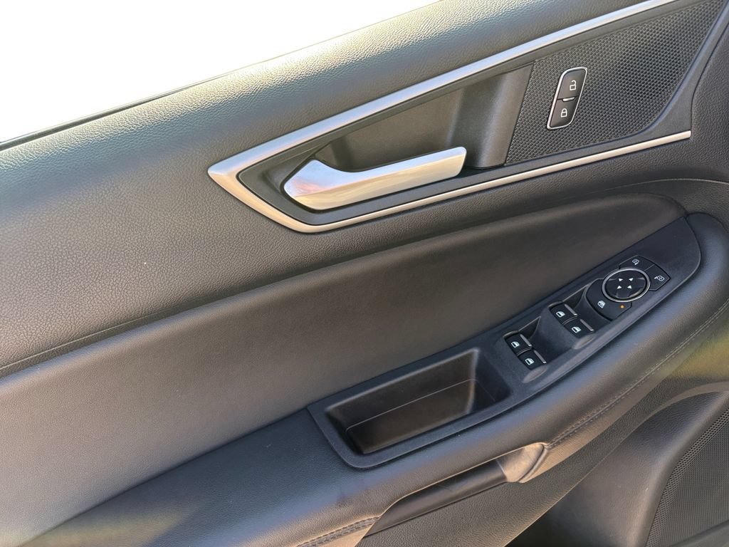 Certified 2024 Ford Edge SEL AWD/4WD image 10