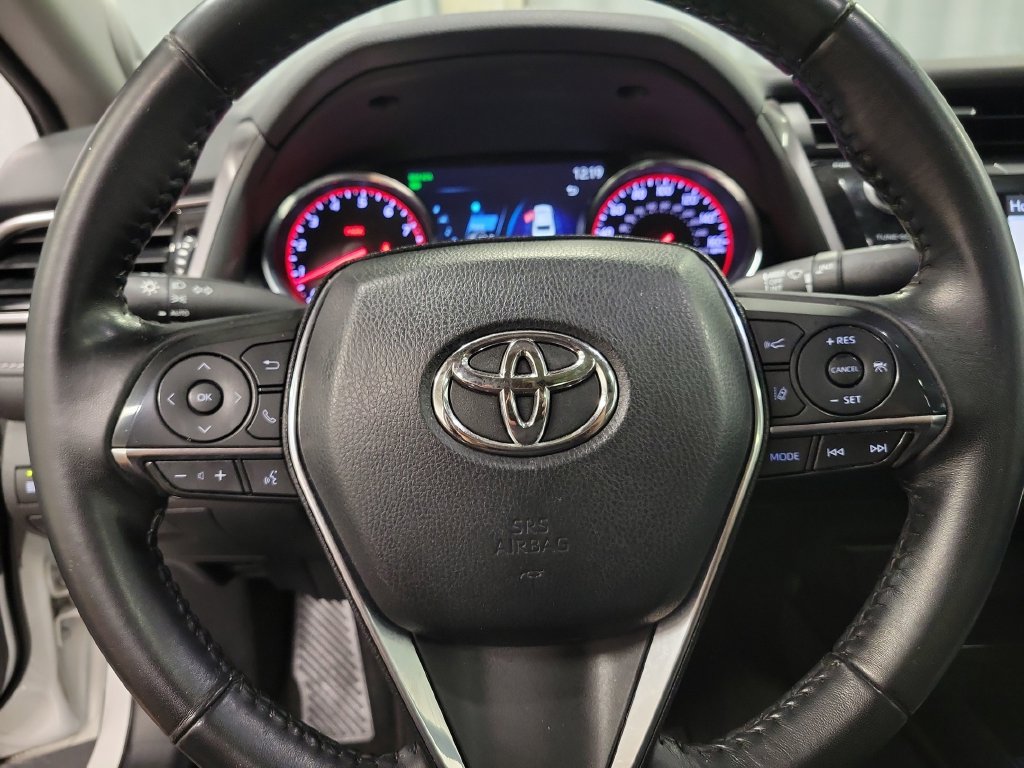 Used 2020 Toyota Camry XSE w/ Navigation Package FWD image 25
