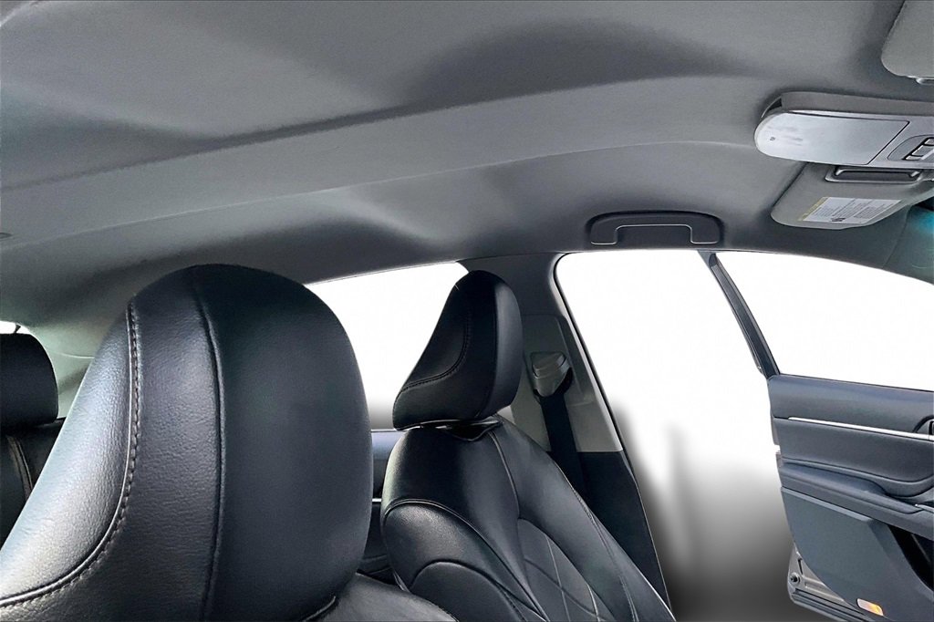 Certified 2018 Toyota Camry XLE image 26