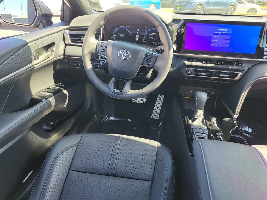 Used 2025 Toyota Camry XSE image 11