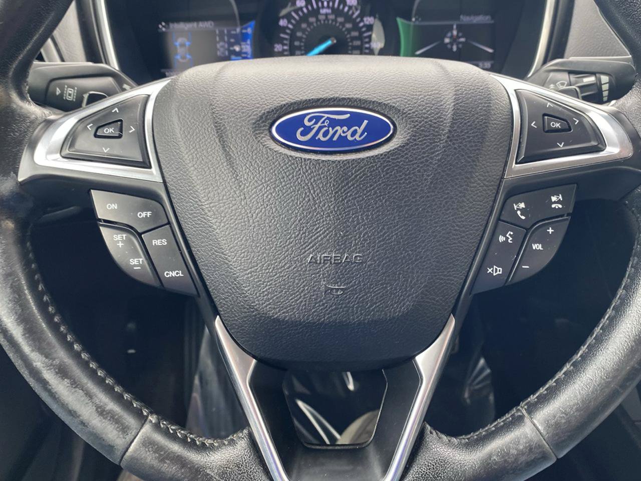 Used 2017 Ford Fusion Titanium AWD/4WD image 18