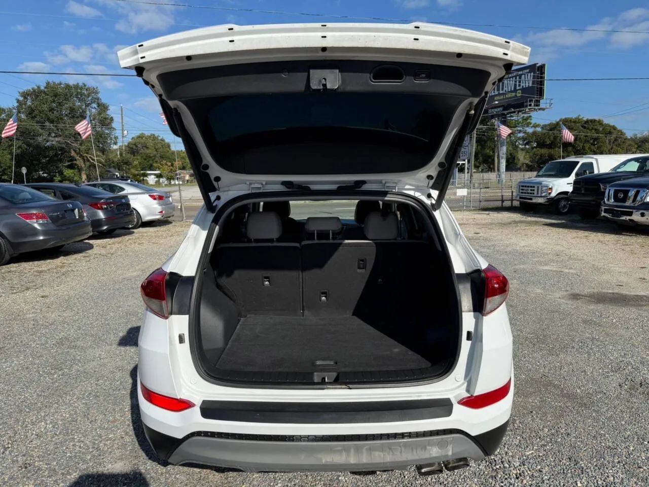 Used 2017 Hyundai Tucson Sport image 9