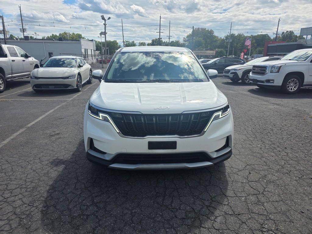 Used 2024 Kia Carnival LX FWD video 2
