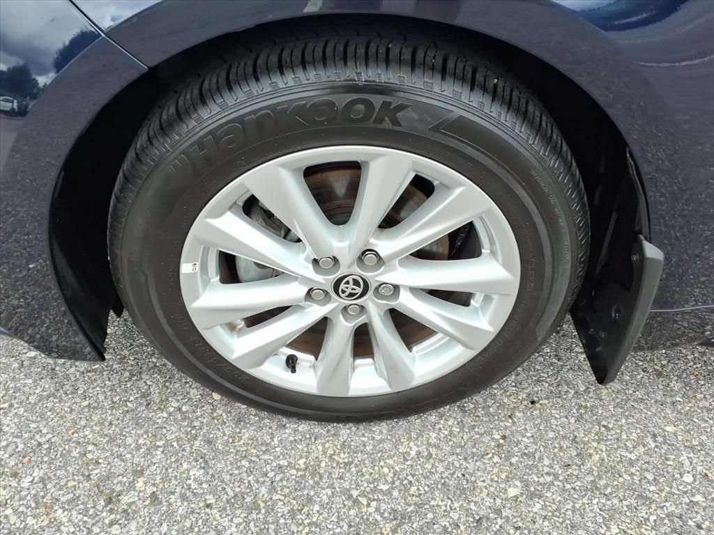 Certified 2025 Toyota Corolla LE w/ LE Premium Package FWD image 11