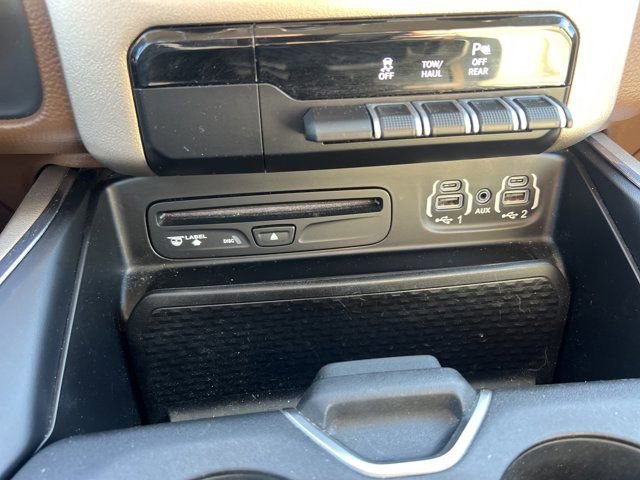 Used 2019 RAM 1500 Laramie AWD/4WD image 8