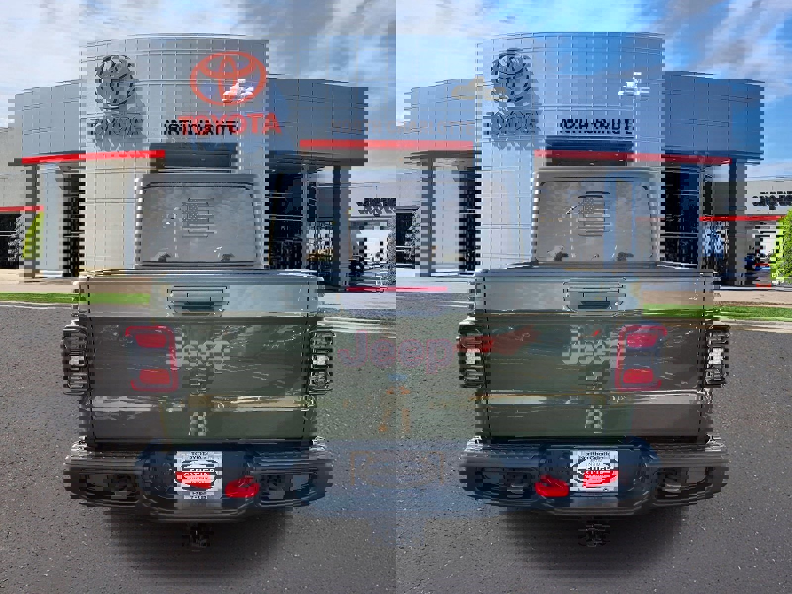 Used 2022 Jeep Gladiator Rubicon w/ LED Lighting Group AWD/4WD image 7