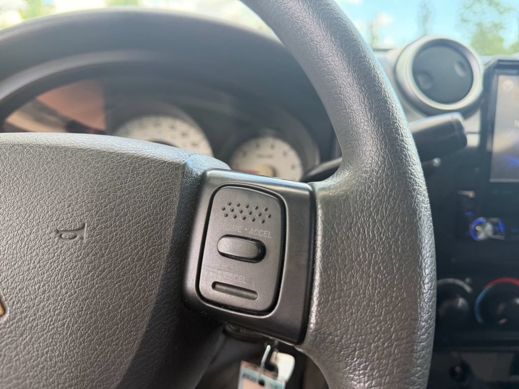 Used 2006 Mitsubishi Raider LS AWD/4WD image 16
