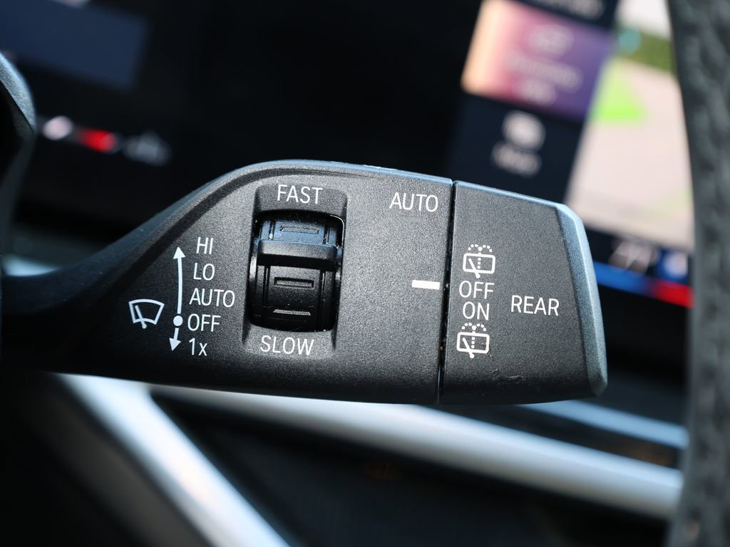 Used 2024 BMW X7 xDrive40i w/ M Sport Package image 48