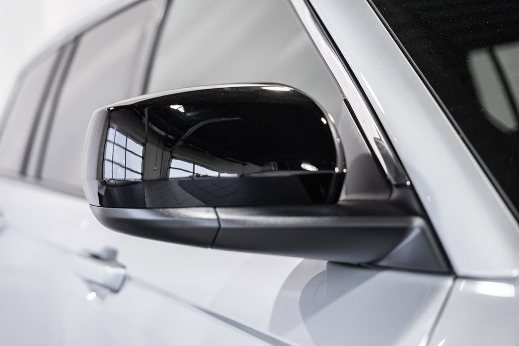 New 2025 Jeep Grand Cherokee L Laredo w/ Luxury Tech Group I image 14