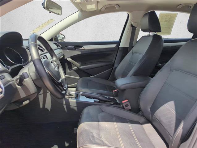 Used 2019 Volkswagen Passat 2.0T Wolfsburg w/ Wheels & Sunroof Package FWD image 16