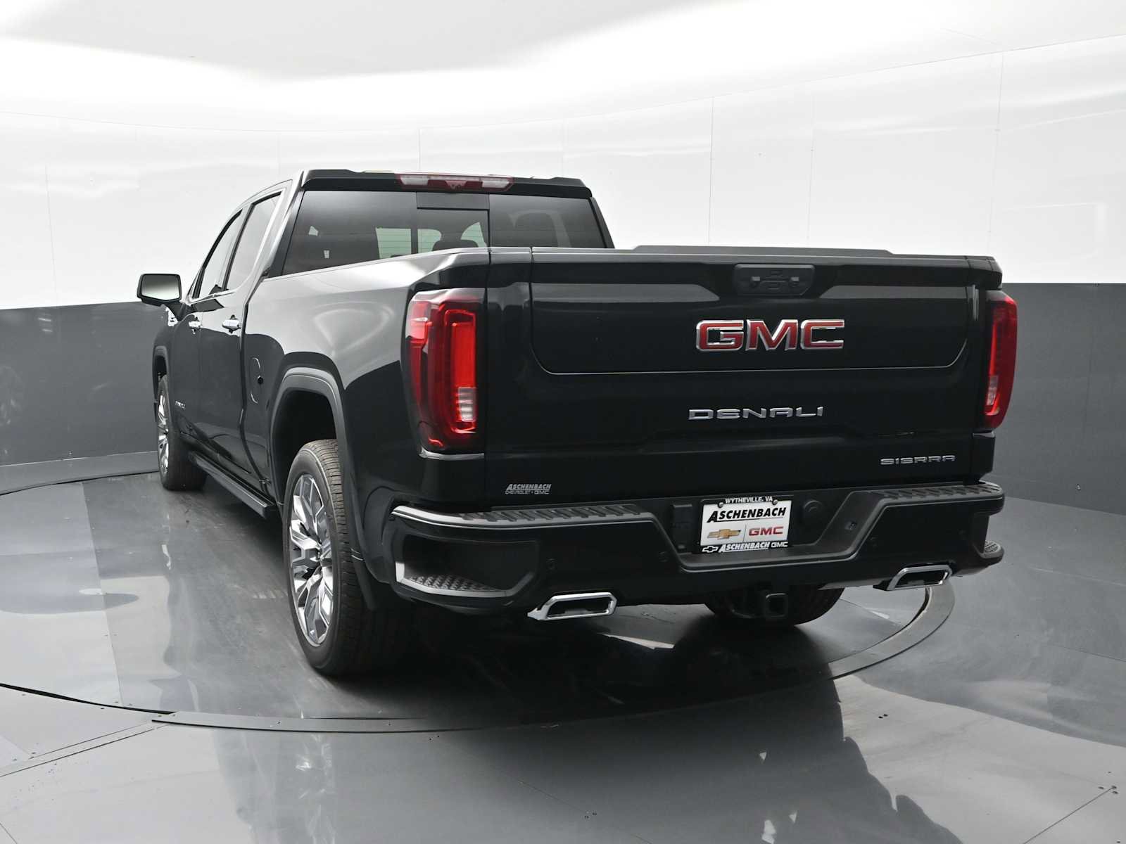 New 2026 GMC Sierra 1500 Denali w/ Denali Reserve Package image 7