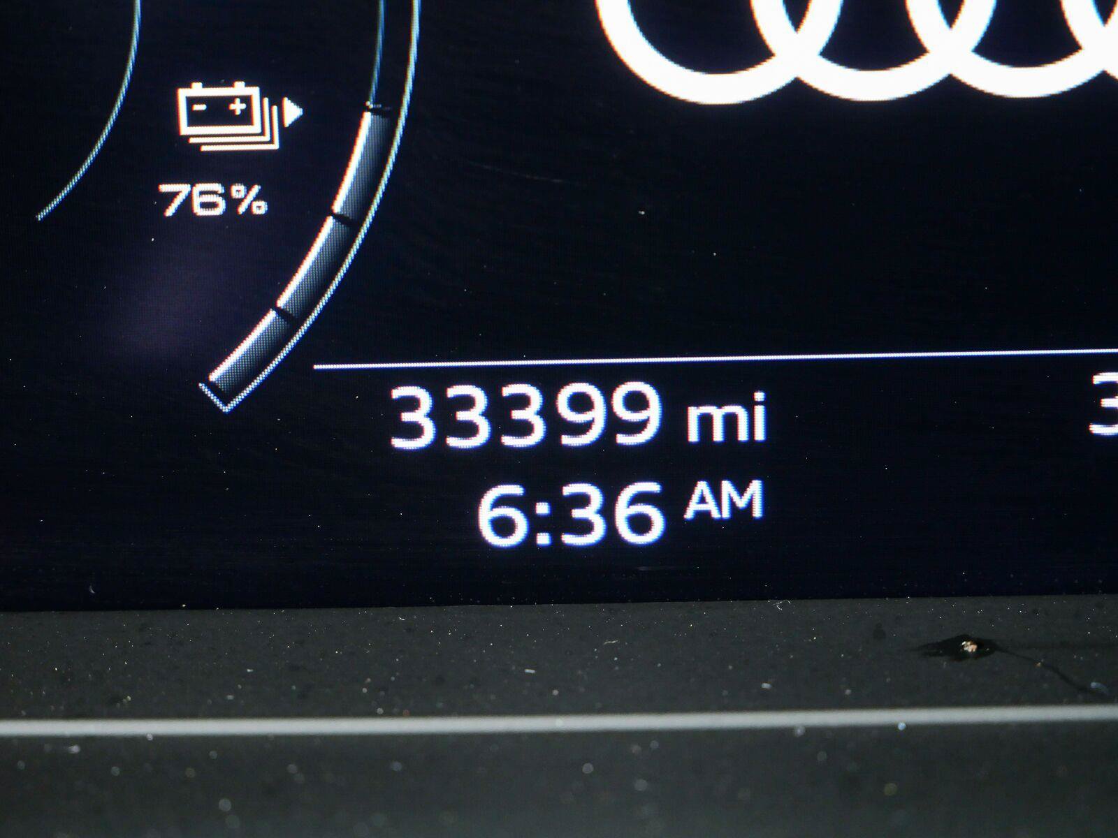 Used 2023 Audi Q4 e-tron Premium w/ Convenience Package AWD/4WD image 9