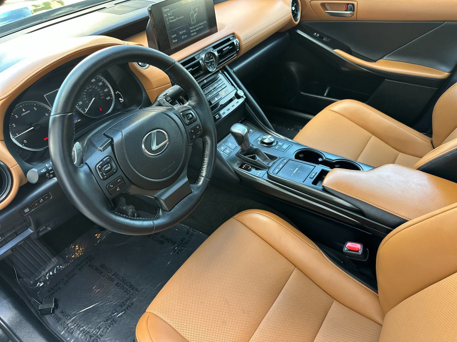 Used 2024 Lexus IS 300 w/ Comfort Package RWD image 10