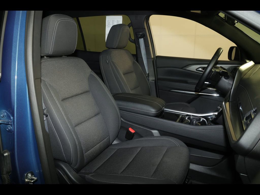 Used 2024 Chevrolet Traverse LT FWD image 30