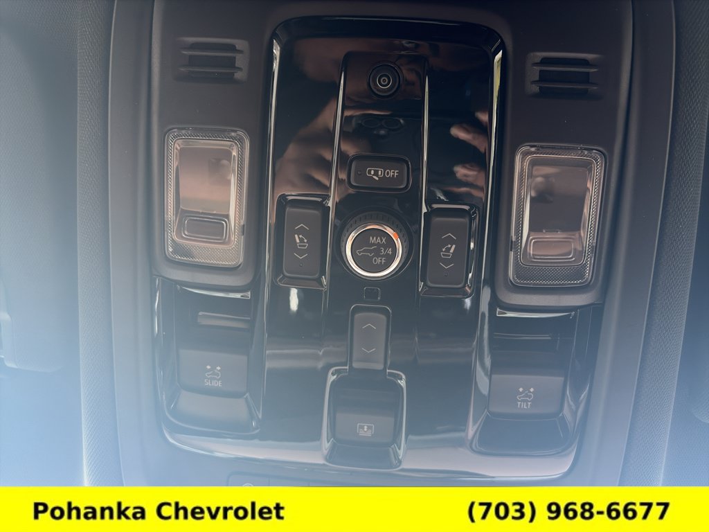 New 2026 Chevrolet Suburban High Country AWD/4WD image 17