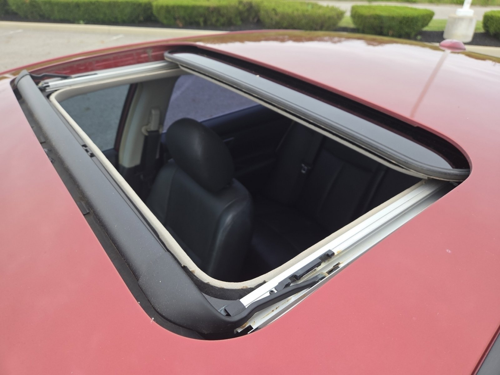 Used 2013 Nissan Altima 2.5 SL w/ 2.5 Moonroof Pkg FWD image 3