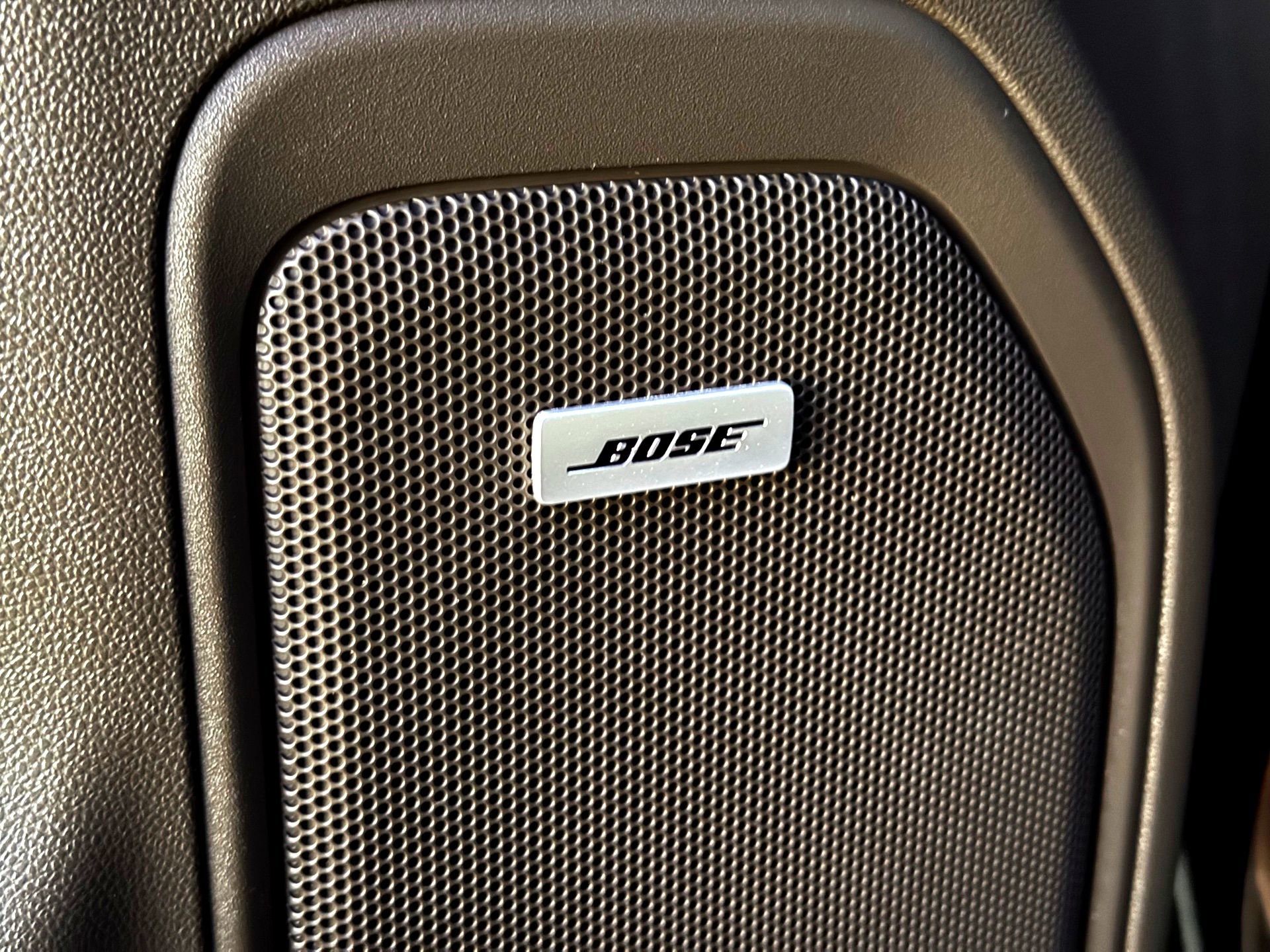 Used 2020 Chevrolet Silverado 1500 LTZ image 16