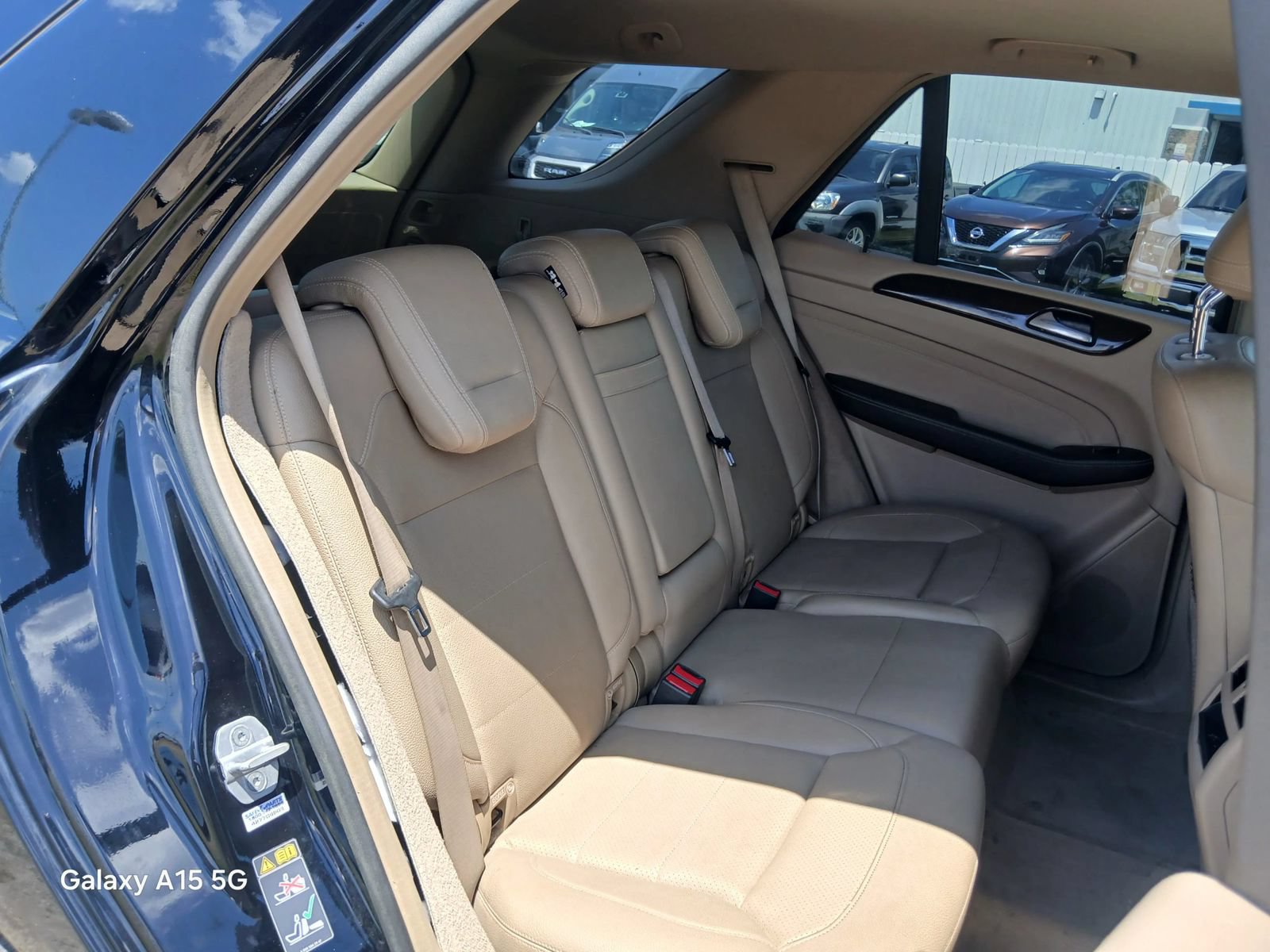 Used 2015 Mercedes-Benz ML 250 BlueTEC 4MATIC w/ Premium 1 Package image 17