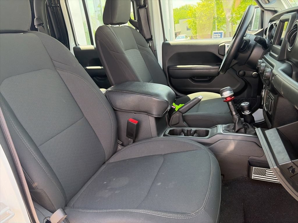Used 2022 Jeep Gladiator Sport AWD/4WD image 25
