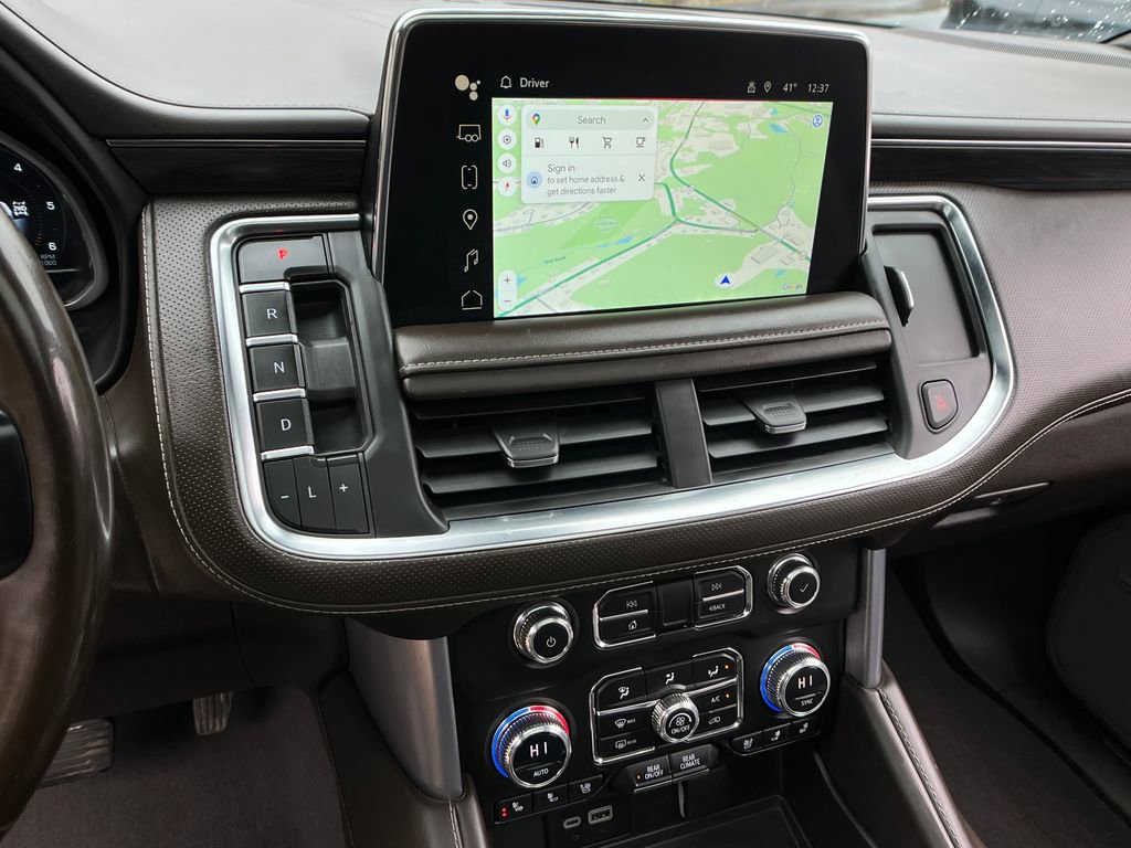 Used 2023 GMC Yukon XL SLT w/ SLT Premium Package image 16