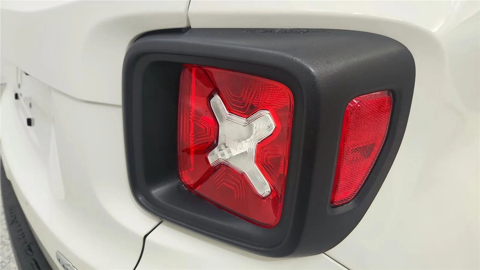 Used 2022 Jeep Renegade Latitude w/ Convenience Group image 15