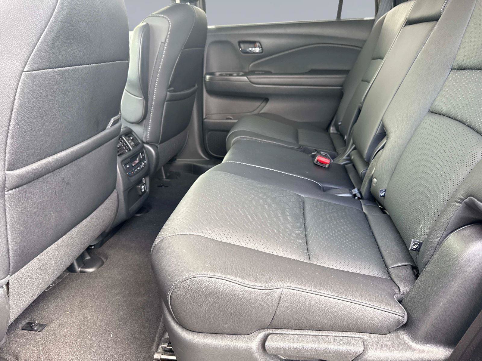 Used 2021 Honda Passport Elite image 15