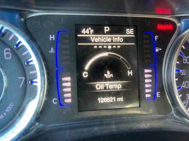 Used 2016 Chrysler 200 Limited image 37