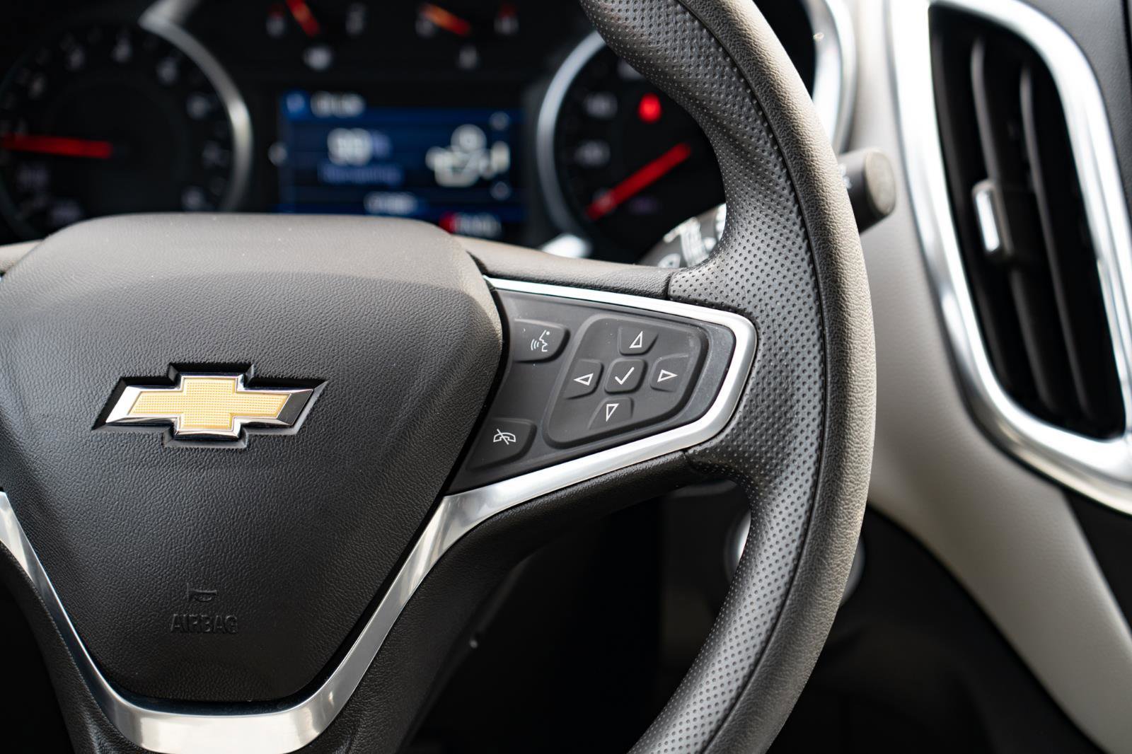 Used 2022 Chevrolet Equinox LS w/ LS Convenience Package AWD/4WD image 20