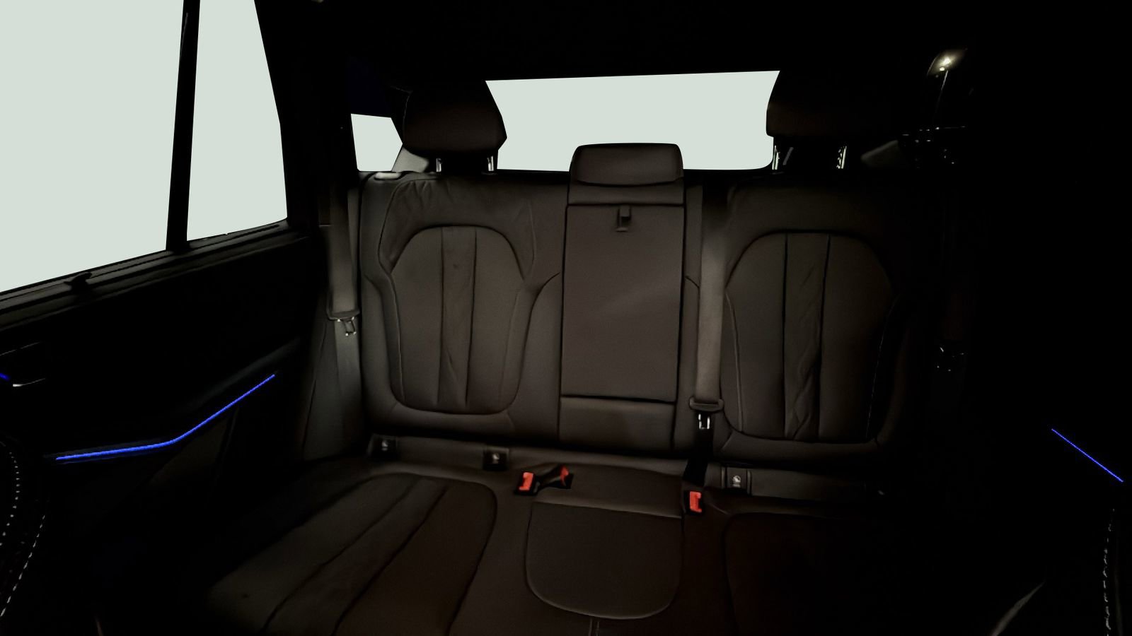 Used 2024 BMW X5 xDrive50e w/ M Sport Package image 26