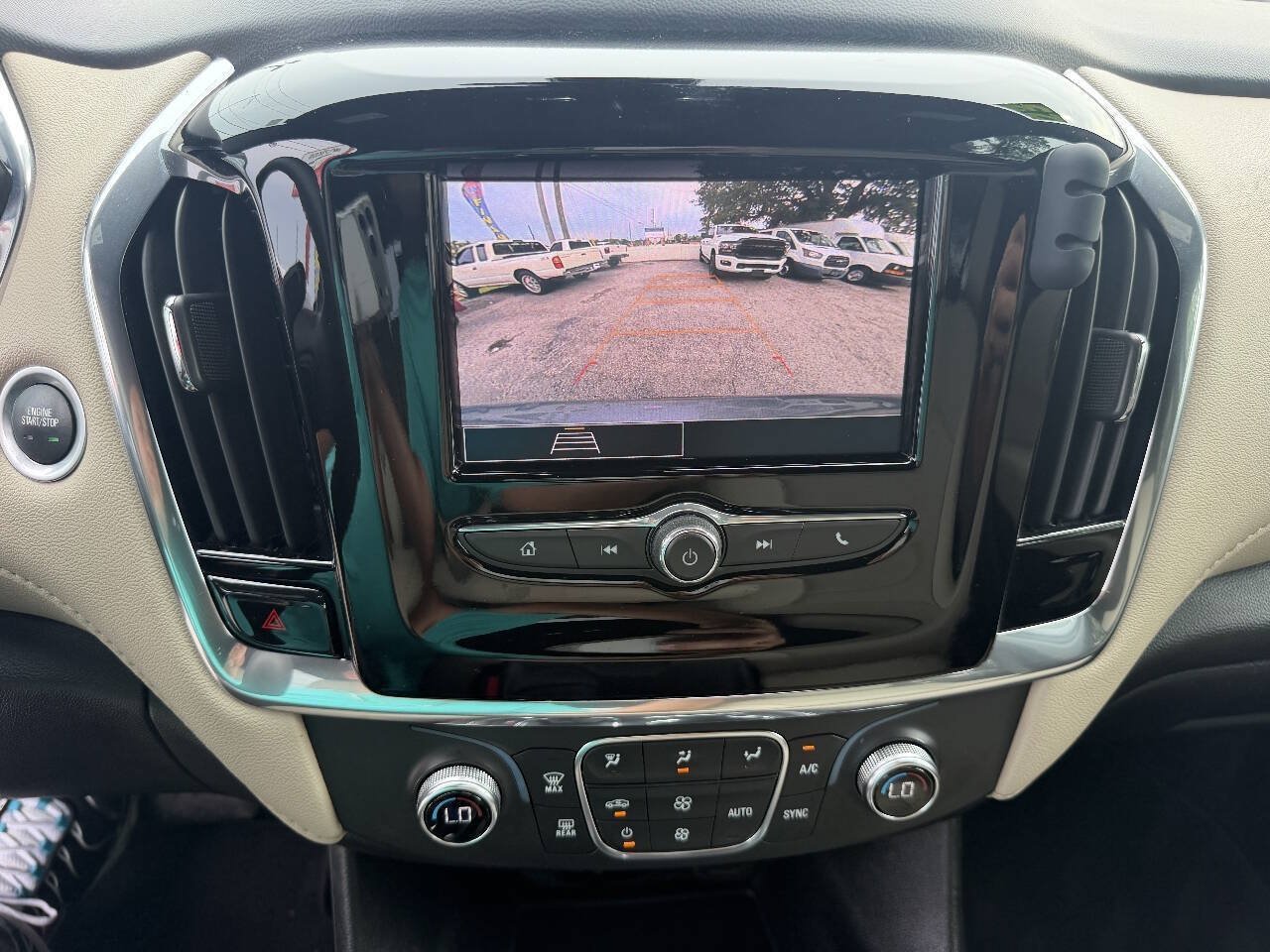 Used 2023 Chevrolet Traverse LS AWD/4WD image 11