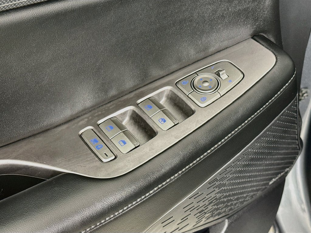 Used 2025 Hyundai Palisade Limited AWD/4WD image 21