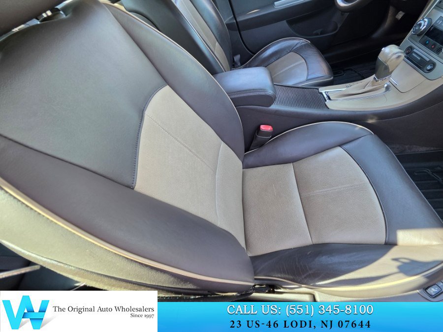 Used 2009 Chevrolet Malibu LTZ w/ HFV6 Engine Package FWD image 18