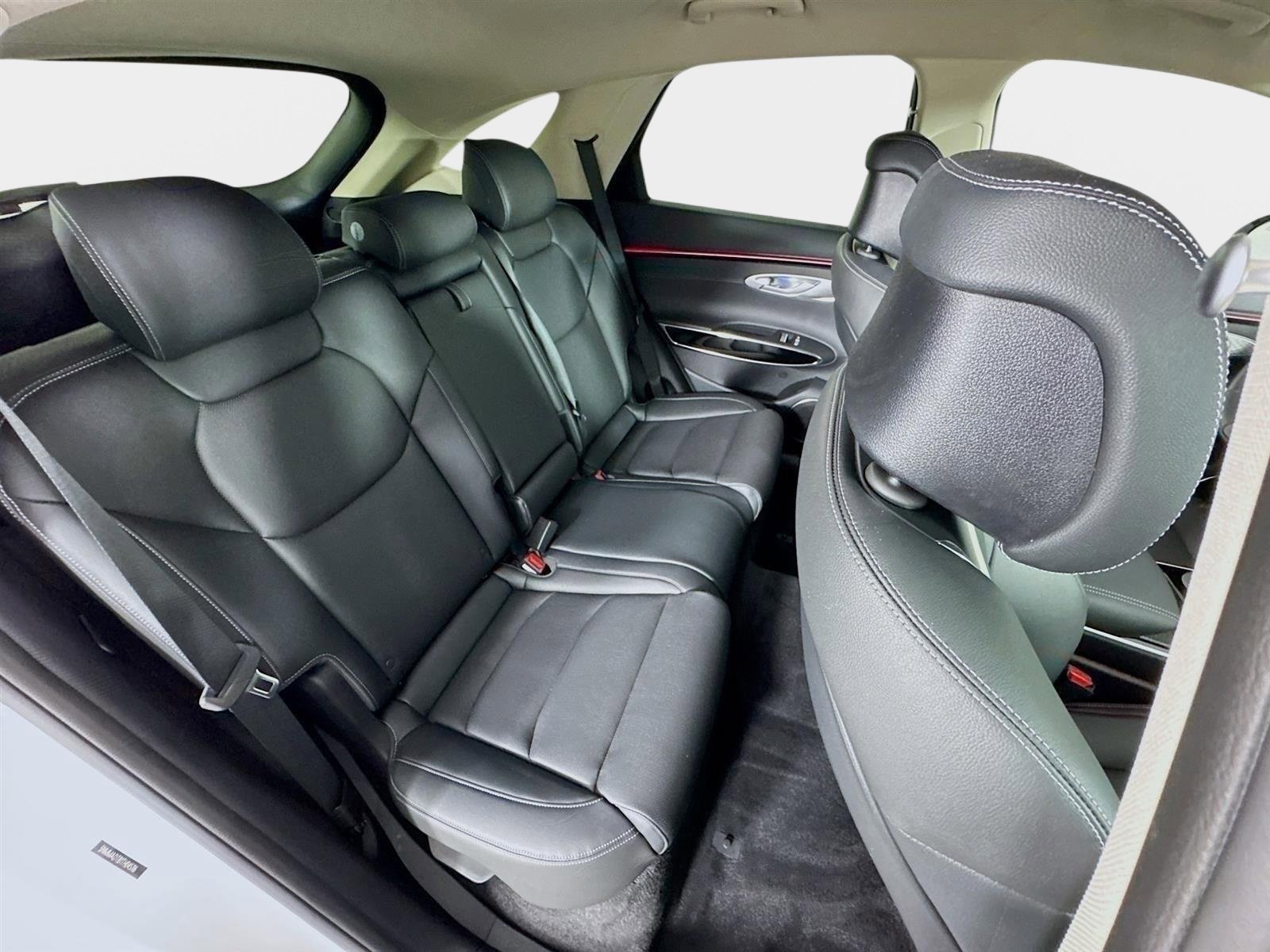 Certified 2026 Genesis GV70 2.5T image 27