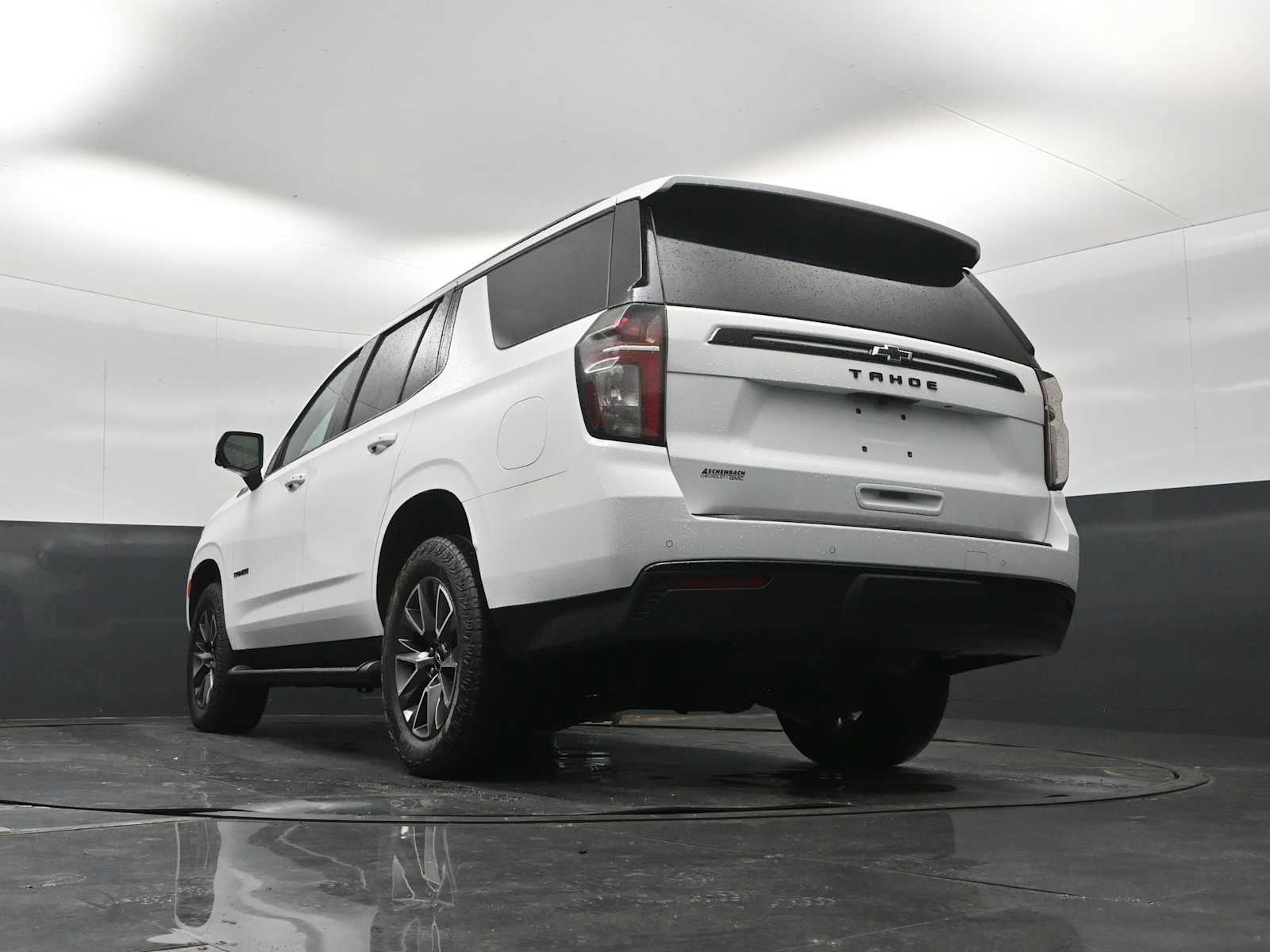 Used 2023 Chevrolet Tahoe Z71 w/ Luxury Package AWD/4WD image 22