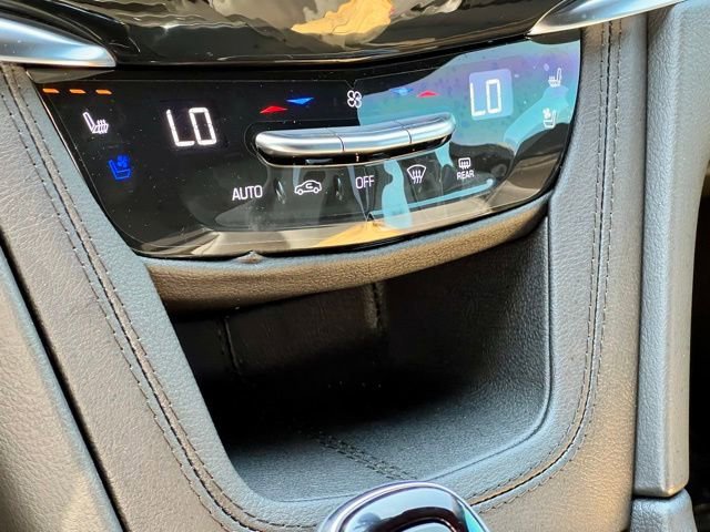 Used 2024 Cadillac XT6 Sport w/ LPO, Onyx Lite Package AWD/4WD image 33