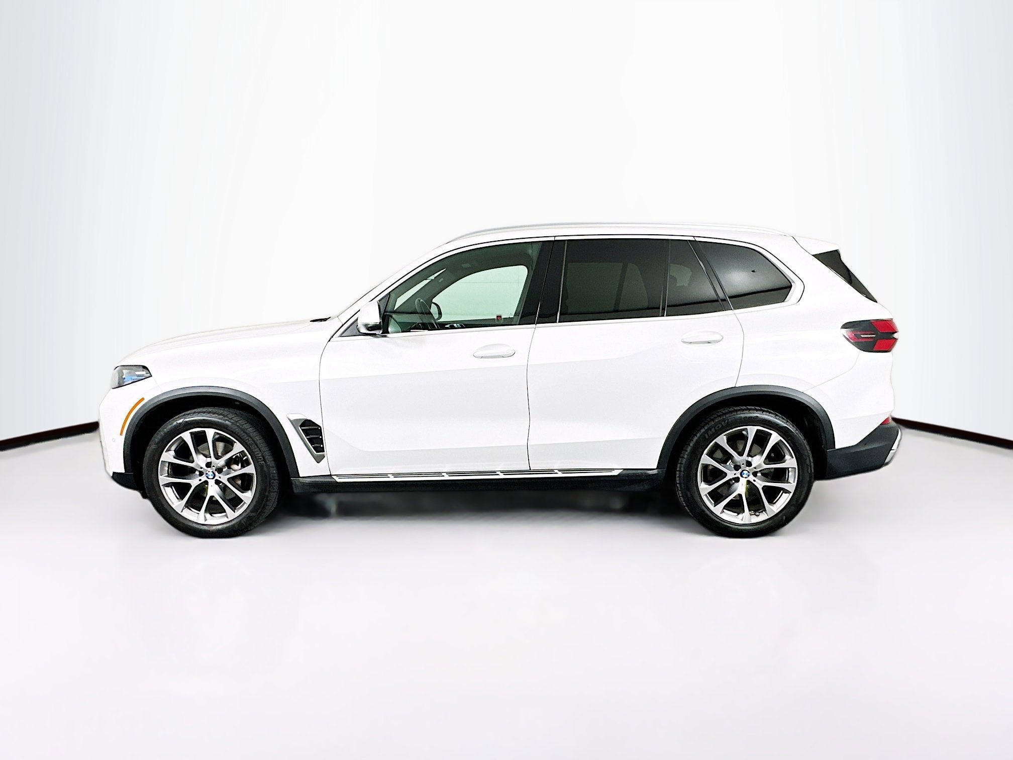 Used 2024 BMW X5 sDrive40i image 4